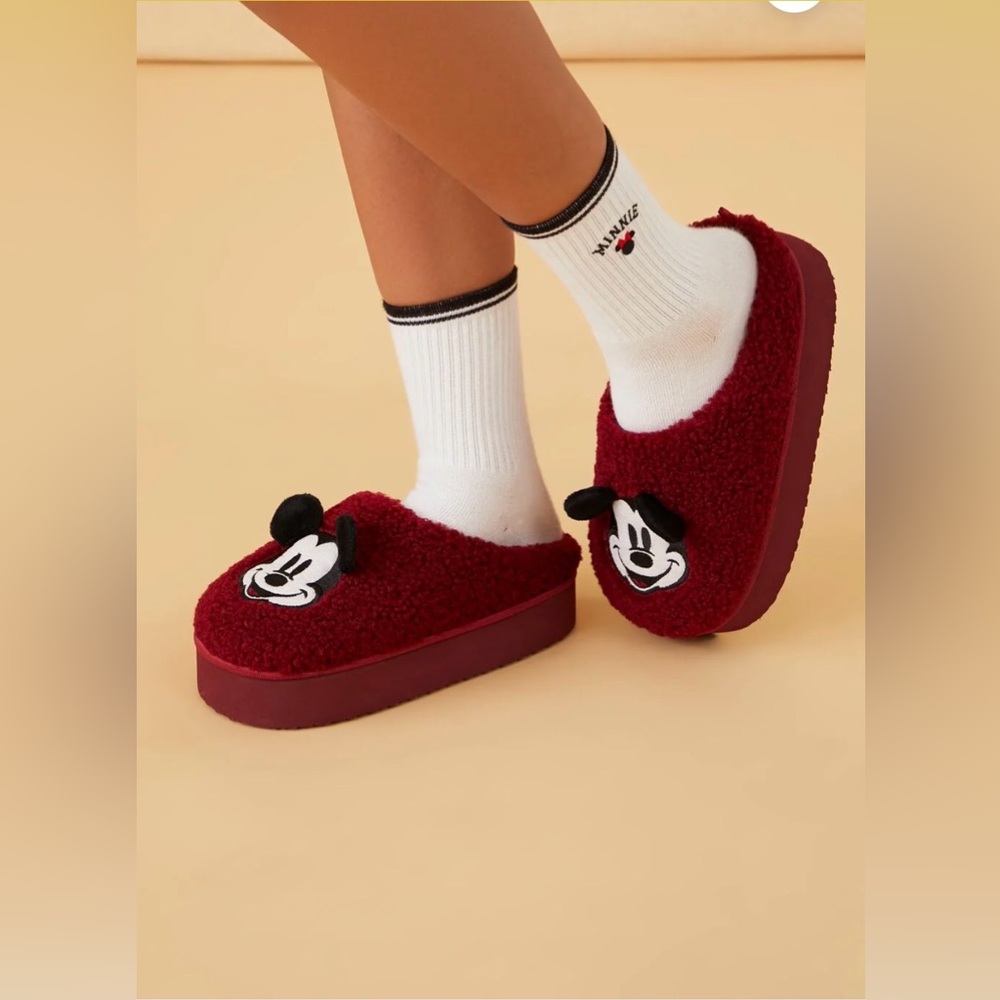 Disney Red Mickey Mouse x forever 21 women’s platform Slippers